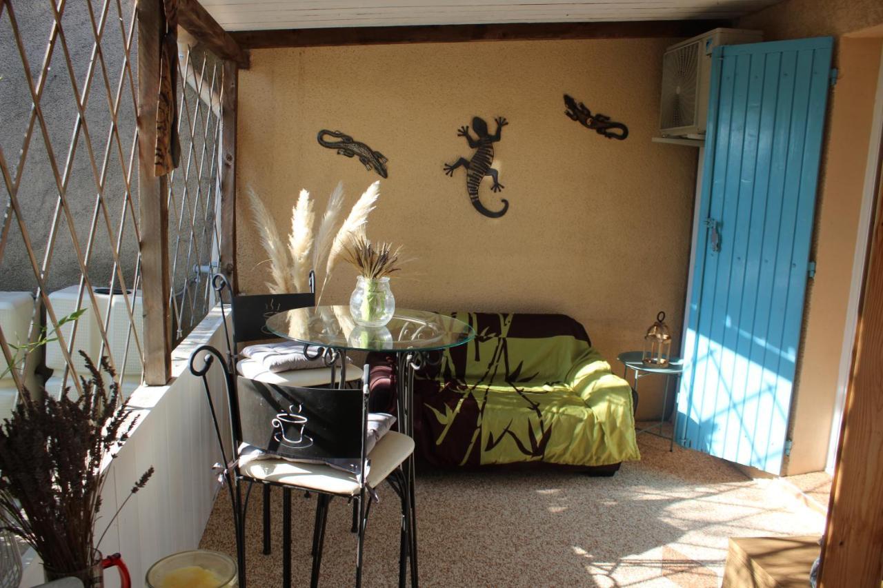 Philippe & Marie, A Louer Petite Chambre Chez L'Habitant Avec Terrasse Dans Villa, Au Pied Du Luberon Cucuron Exterior foto